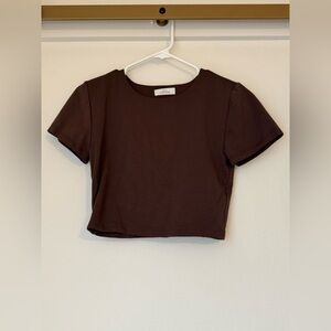 Aritzia Contour Crew Cropped T-shirt Chocolate Brown- Size L